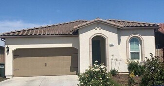 4357 Revelle Dr in Merced, CA - Building Photo