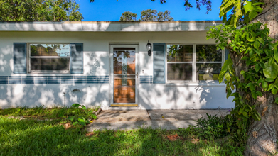 1590 Havana Dr in Clearwater, FL - Building Photo - Building Photo