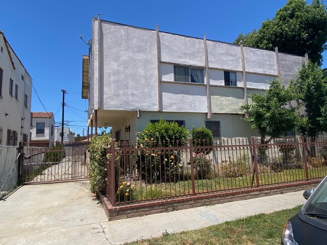 2927 S Redondo Blvd in Los Angeles, CA - Building Photo - Building Photo