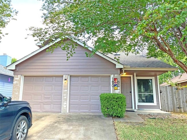 2315 Claudia June Ave in Austin, TX - Building Photo - Building Photo