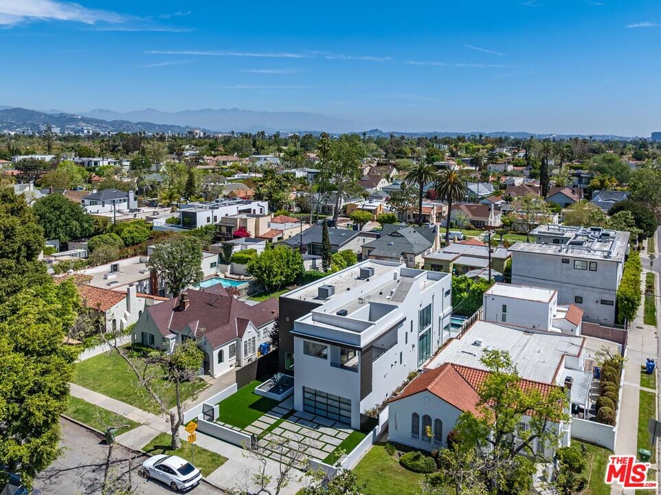 458 S Sycamore Ave in Los Angeles, CA - Foto de edificio
