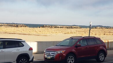 113 Winthrop Shore Dr, Unit 1 in Winthrop, MA - Building Photo - Building Photo