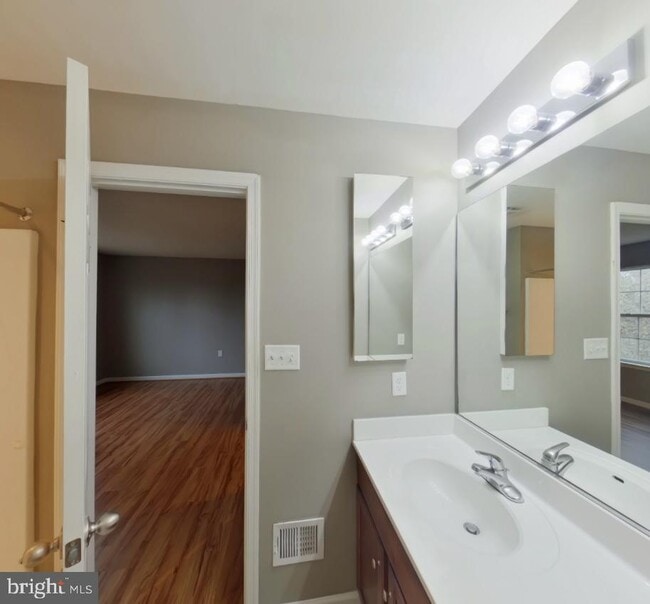 136 Checko Court in Martinsburg, WV - Building Photo - Building Photo