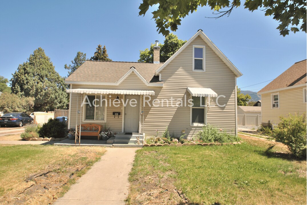 328 N 200 W in Logan, UT - Building Photo