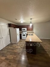 2713 SE Taurus Ct in Topeka, KS - Building Photo - Building Photo