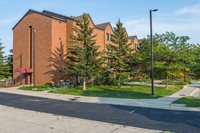 Oscoda Adult Condominiums in Oscoda, MI - Foto de edificio - Building Photo