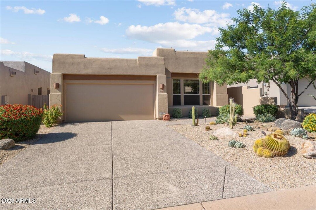 9670 E Chuckwagon Ln in Scottsdale, AZ - Building Photo