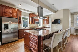 583 Watertown St in Newton, MA - Building Photo - Building Photo