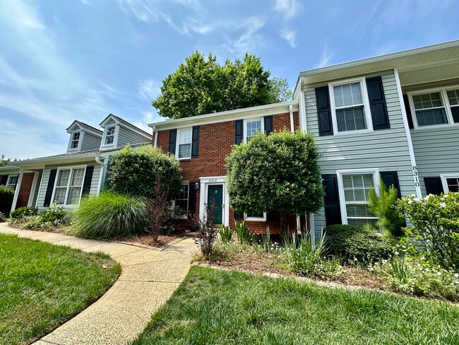 8312 Chippenham Ln in Charlotte, NC - Building Photo - Building Photo