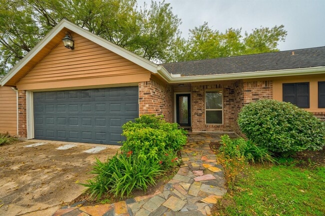 property at 2703 County Rd 962