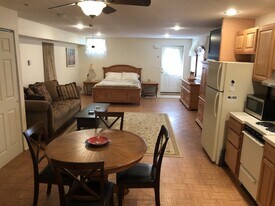 12 Cedar Ln, Unit LL