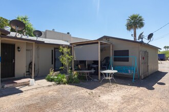 1714 N 32nd St in Phoenix, AZ - Building Photo - Building Photo