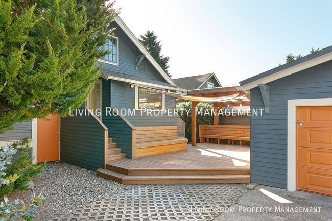property at 5119 NE 27th Ave