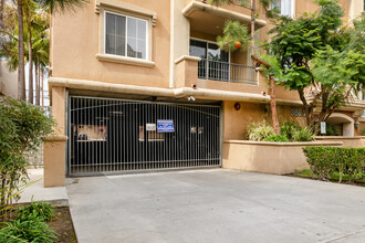 Lido Apartments - 3623 Jasmine Ave in Los Angeles, CA - Foto de edificio - Building Photo