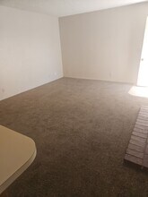 337 S Sunset St in Ridgecrest, CA - Building Photo - Building Photo