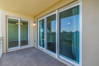 10851 Mangrove Cay Ln NE in St. Petersburg, FL - Building Photo - Building Photo