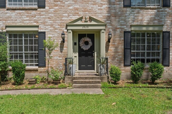 2828 S Logrun Cir in Spring, TX - Building Photo - Building Photo