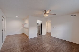 Huntley Ridge East in Springfield, MO - Foto de edificio - Building Photo