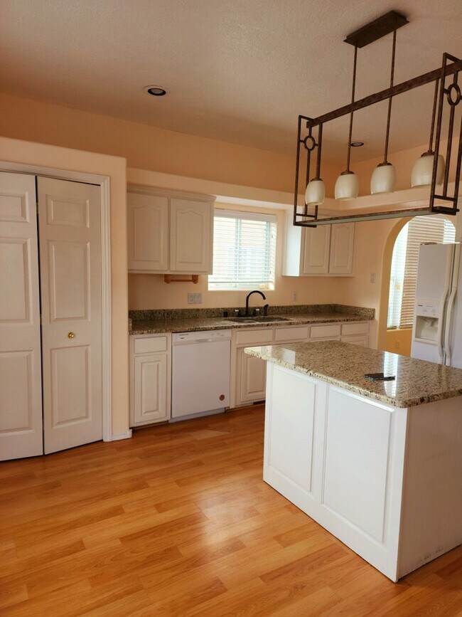 7204 Cardiff Ave NE in Albuquerque, NM - Building Photo - Building Photo