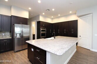 1024 E Curry Rd in Tempe, AZ - Building Photo - Building Photo