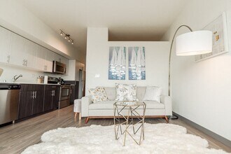 Icon Apartments in Seattle, WA - Foto de edificio - Building Photo