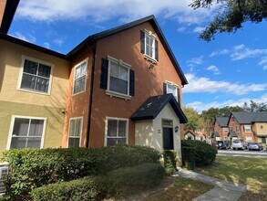 6025 WESTGATE Dr in Orlando, FL - Foto de edificio - Building Photo