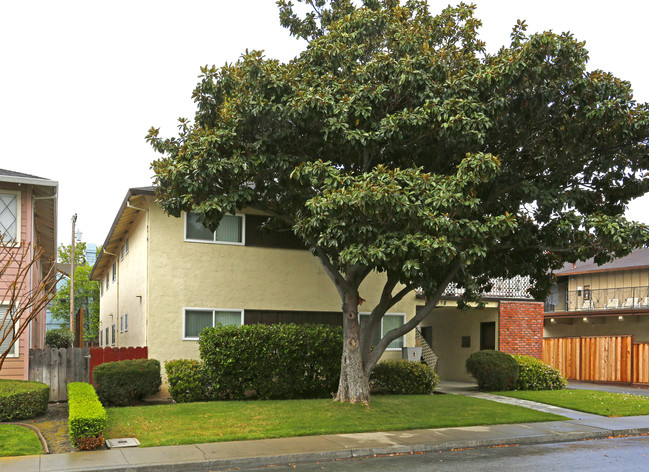 2358 Karen Dr in Santa Clara, CA - Foto de edificio - Building Photo