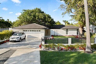 1071 NE 83rd St in Miami, FL - Building Photo