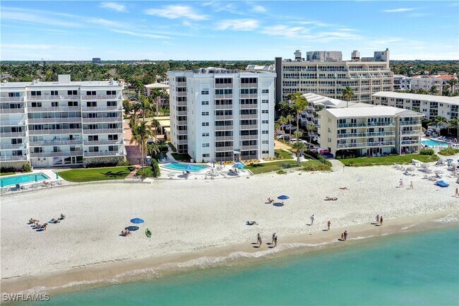 property at 1919 Gulf Shore Blvd N