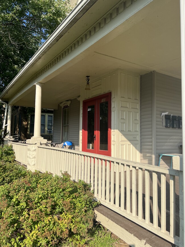 105 W 5th St, Unit C