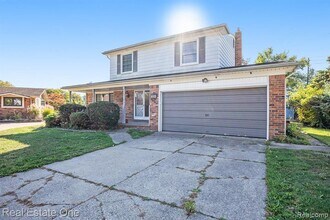 1954 Atlas Ct in Troy, MI - Building Photo - Building Photo