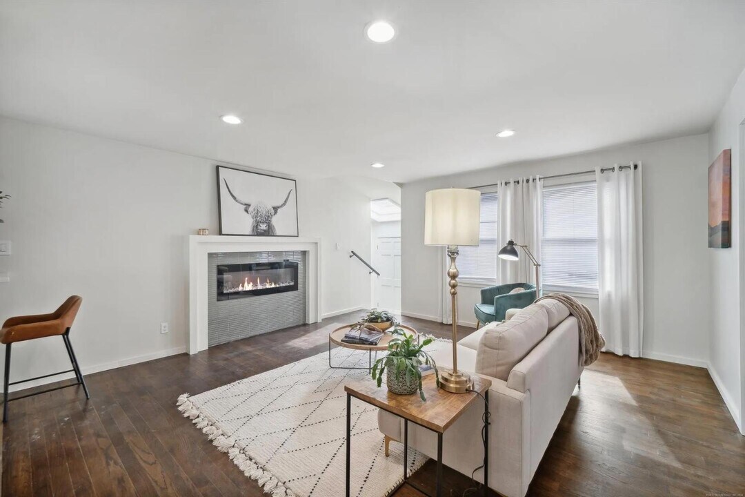 1417 E 38th Pl in Tulsa, OK - Foto de edificio