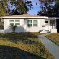 2230 Grove St S in St. Petersburg, FL - Building Photo