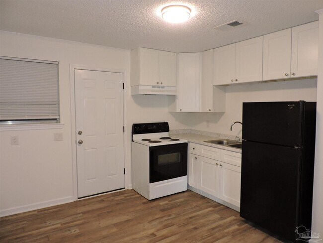 11617 Amy Ave in Pensacola, FL - Building Photo - Building Photo