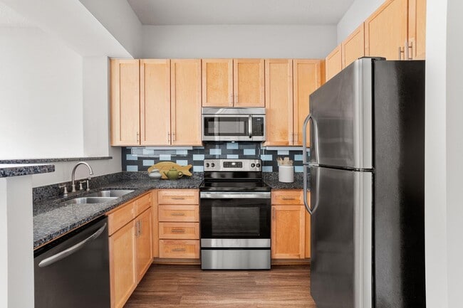 SouthPark Morrison in Charlotte, NC - Building Photo - Building Photo