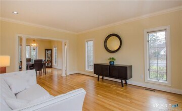 4 Buckingham Ln in West Hartford, CT - Building Photo - Building Photo