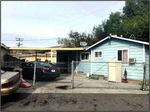 5879 Fostoria St in Bell Gardens, CA - Building Photo - Building Photo