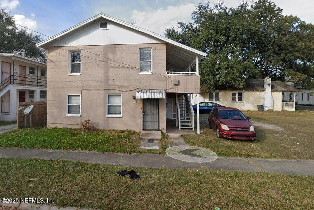 1243 W 25th St in Jacksonville, FL - Building Photo