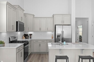 208 Woodhouse Wy in Greenville, SC - Building Photo - Building Photo
