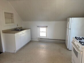 1675 Van Buren Ave in St. Paul, MN - Building Photo - Building Photo