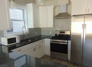108 Mill St in Paterson, NJ - Building Photo - Building Photo
