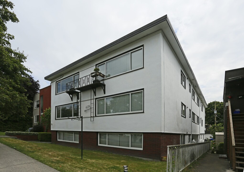 Westmont in Vancouver, BC - Building Photo