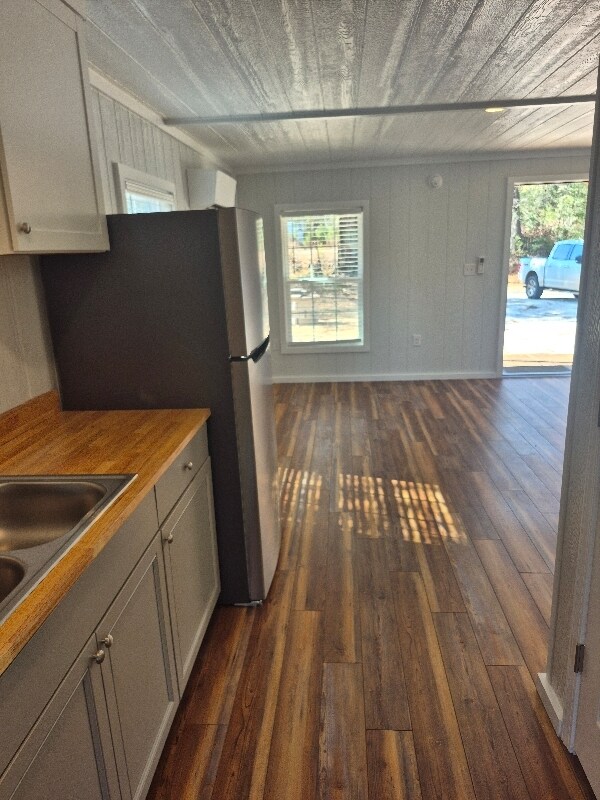 910 Backwoods Rd in Century, FL - Building Photo - Building Photo