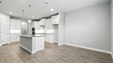 304 Lelo Ln in Mansfield, TX - Building Photo - Building Photo