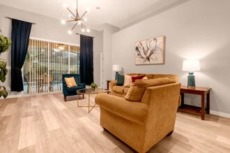 337 Orista Dr in Davenport, FL - Foto de edificio - Building Photo