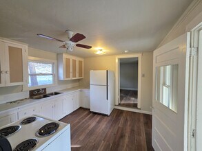 1618 NW 8th St in Bend, OR - Building Photo - Building Photo