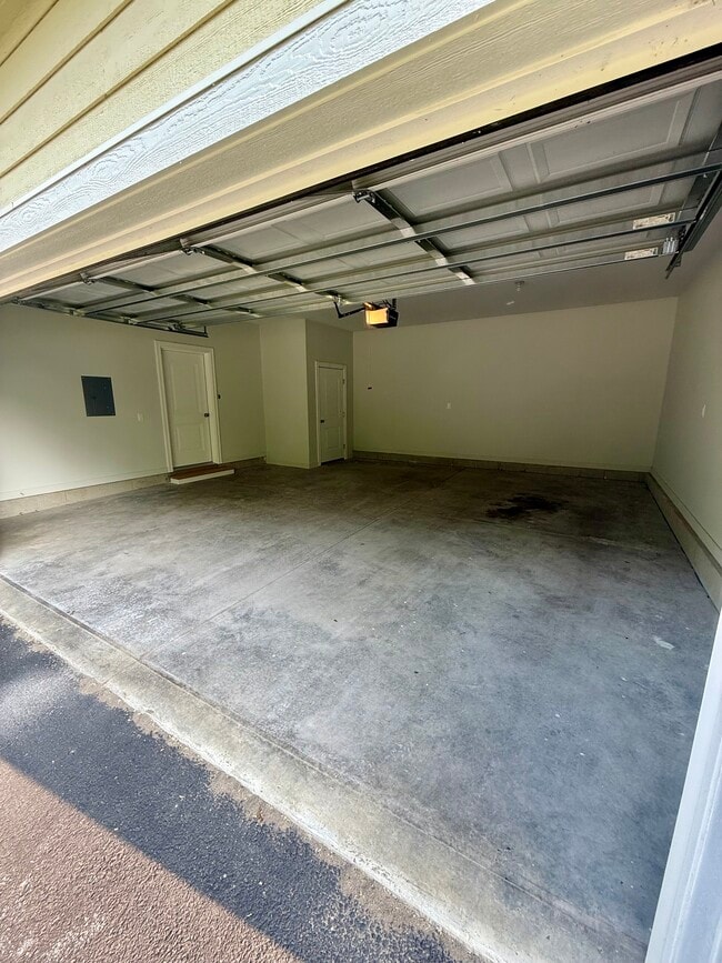 3 Mallard Brook Ln in New Hartford, NY - Building Photo - Building Photo