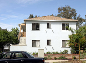 523 Justin Ave in Glendale, CA - Building Photo - Building Photo