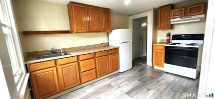 214 Blohm St in West Haven, CT - Building Photo - Building Photo