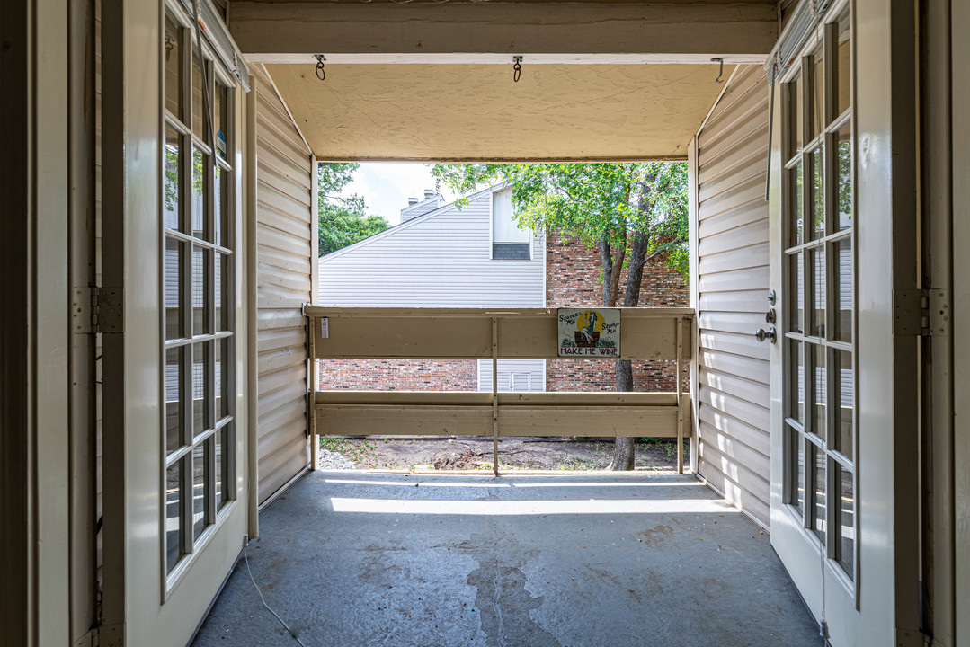 12921 Abrams Rd-Unit -314 in Dallas, TX - Building Photo
